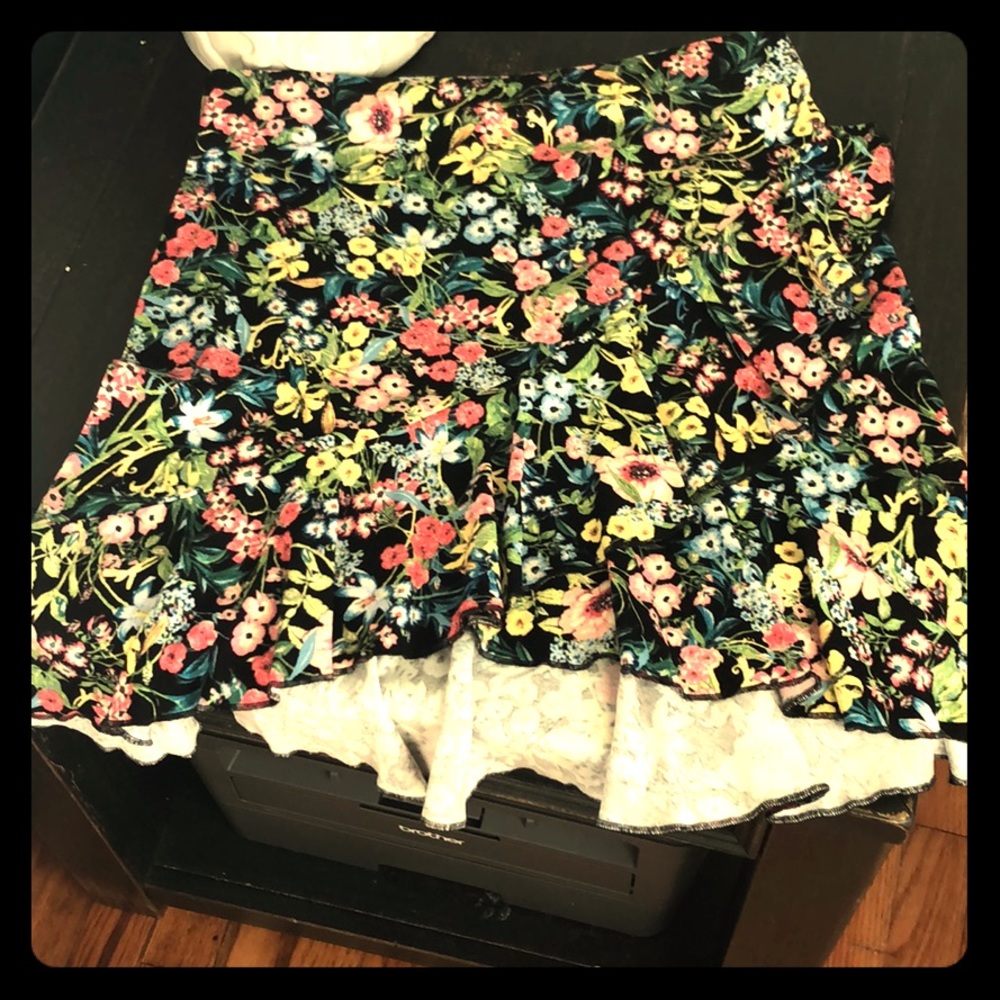 H & M floral skirt